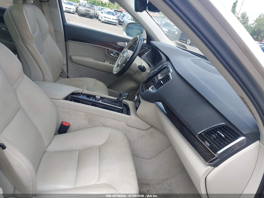 2016 Volvo Xc90 VIN YV4A22PK9G1038636 IAAI salvage auction — LEFT REAR, Salvage Title, sold $4,950 on 2026-08-21 (photo 5)