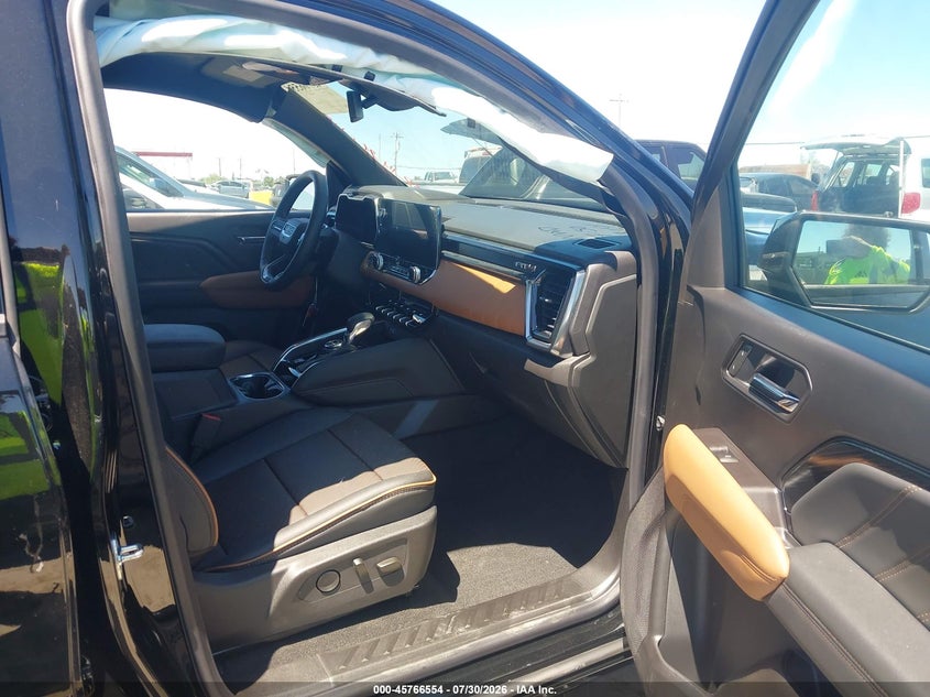 2026 Gmc Canyon VIN 1GTP2DEK2T1165525 IAAI salvage auction — LEFT FRONT, Salvage Title, sold $22,100 on 2026-08-20 (photo 5)