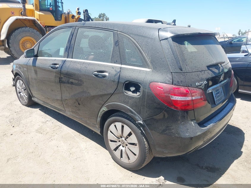 2017 Mercedes-benz VIN WDDVP9AB2HJ016718 IAAI salvage auction — UNKNOWN, Salvage Title, sold $525 on 2026-08-12 (photo 3)
