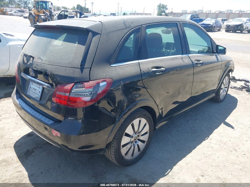 2017 Mercedes-benz VIN WDDVP9AB2HJ016718 IAAI salvage auction — UNKNOWN, Salvage Title, sold $525 on 2026-08-12 (photo 4)