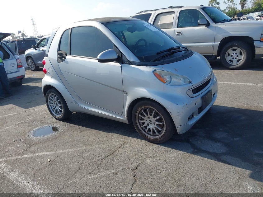2011 Smart Fortwo VIN WMEEJ3BA3BK467125 IAAI salvage auction — NORMAL WEAR, Clear - Dealer Only (California), sold $800 on 2026-08-07 (photo 1)