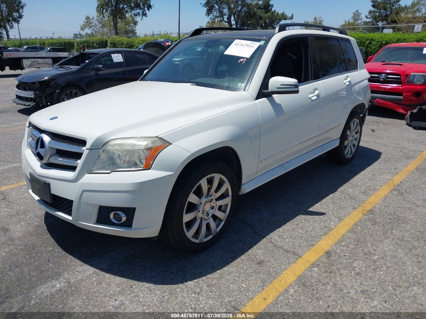2010 Mercedes-benz Glk-class VIN WDCGG5GB6AF376886 IAAI salvage auction — REAR END, Salvage (California), sold $1,550 on 2026-08-13 (photo 2)