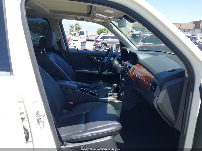 2010 Mercedes-benz Glk-class VIN WDCGG5GB6AF376886 IAAI salvage auction — REAR END, Salvage (California), sold $1,550 on 2026-08-13 (photo 5)