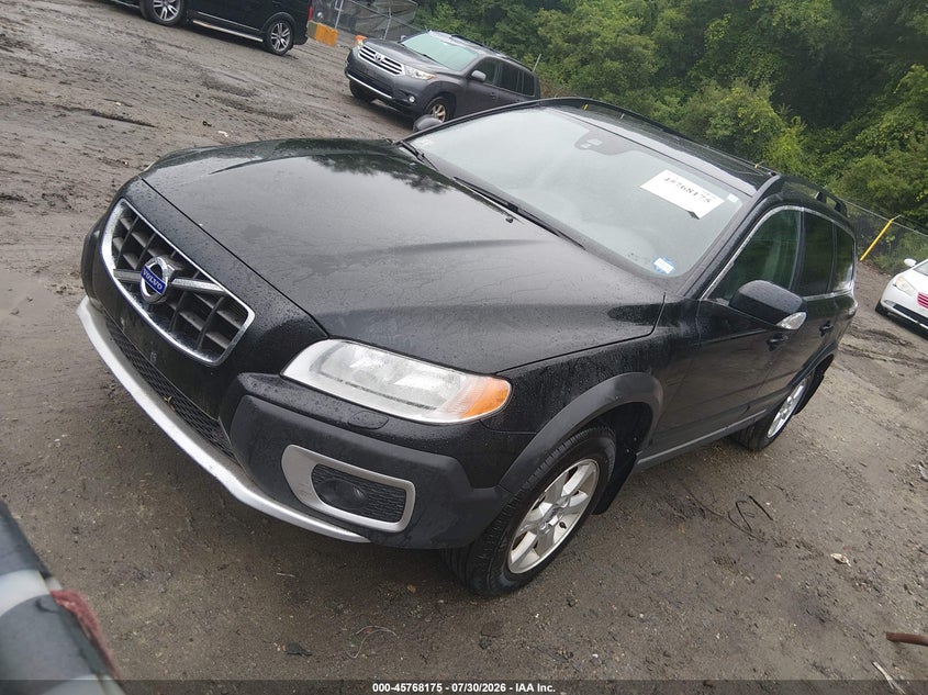 2013 Volvo Xc70 VIN YV4940BZ8D1161913 IAAI salvage auction — NORMAL WEAR, Salvage Title, sold $425 on 2026-08-11 (photo 2)