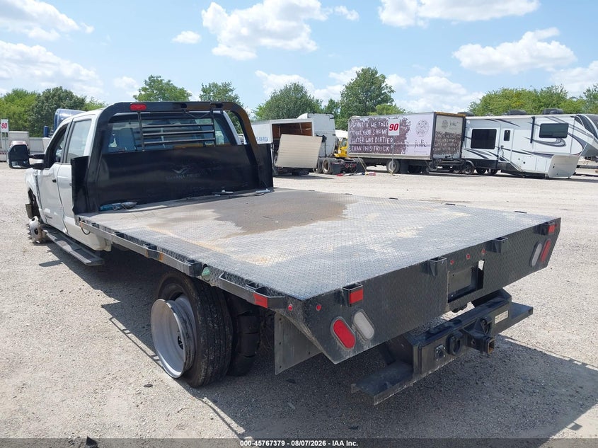 2026 Ford VIN 1FD0W5HT6TEC04556 IAAI salvage auction — SIDE, Enterprise Vehicles Clear Only (Texas), sold $39,000 on 2026-08-24 (photo 3)