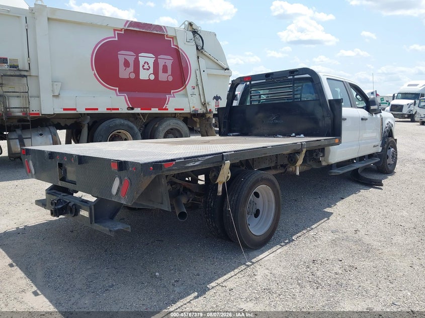 2026 Ford VIN 1FD0W5HT6TEC04556 IAAI salvage auction — SIDE, Enterprise Vehicles Clear Only (Texas), sold $39,000 on 2026-08-24 (photo 4)