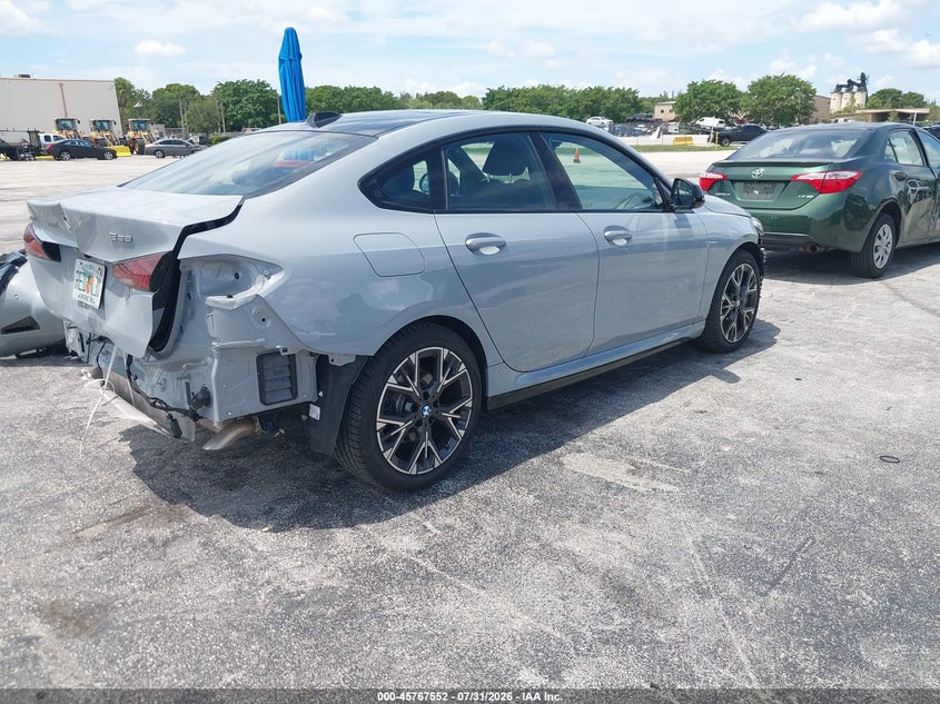 2026 BMW 2er VIN WBA23GG07T7V25144 IAAI salvage auction — FRONT & REAR, Wait Title, sold $18,175 on 2026-08-26 (photo 4)