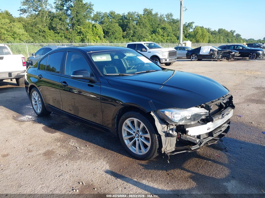 2017 BMW 3er VIN WBA8E1G35HNU15451 IAAI salvage auction — FRONT END, Salvage Title, sold $2,500 on 2026-08-21 (photo 1)
