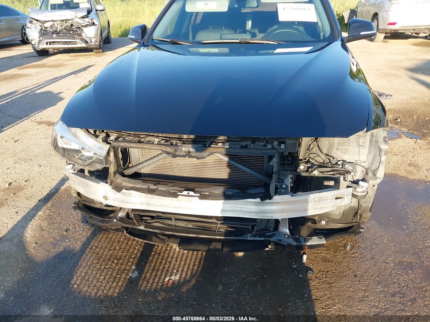 2017 BMW 3er VIN WBA8E1G35HNU15451 IAAI salvage auction — FRONT END, Salvage Title, sold $2,500 on 2026-08-21 (photo 6)