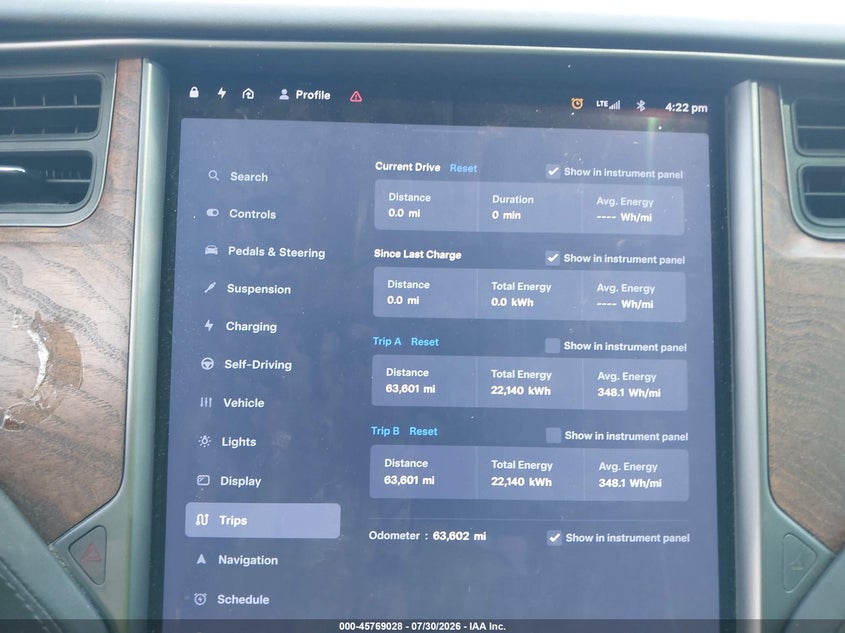 2020 Tesla Model x VIN 5YJXCAE25LF235506 IAAI salvage auction — NORMAL WEAR, Salvage Title, sold $8,075 on 2026-08-27 (photo 7)