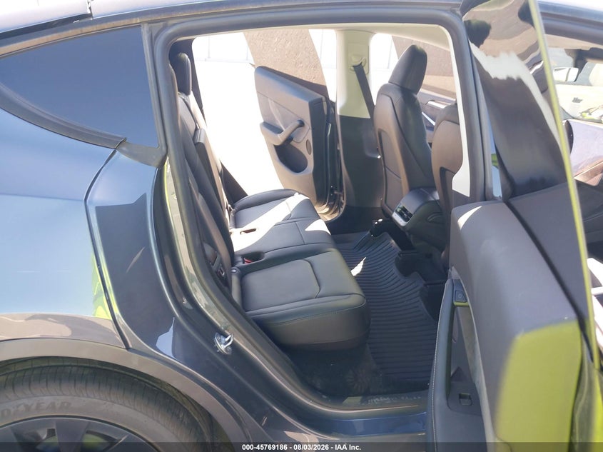 2023 Tesla Model y VIN 7SAYGDEE4PA113410 IAAI salvage auction — REAR END, Salvage (California), sold $13,400 on 2026-09-01 (photo 8)