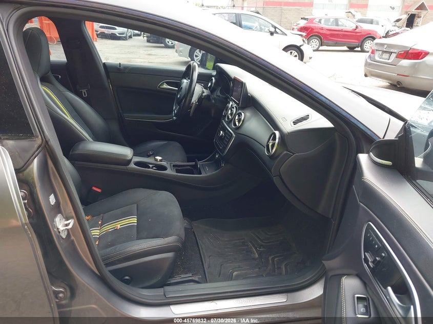 2014 Mercedes-benz Cla-klasse VIN WDDSJ4GB9EN081553 IAAI salvage auction — NORMAL WEAR, Salvage Title, sold $2,250 on 2026-08-10 (photo 5)