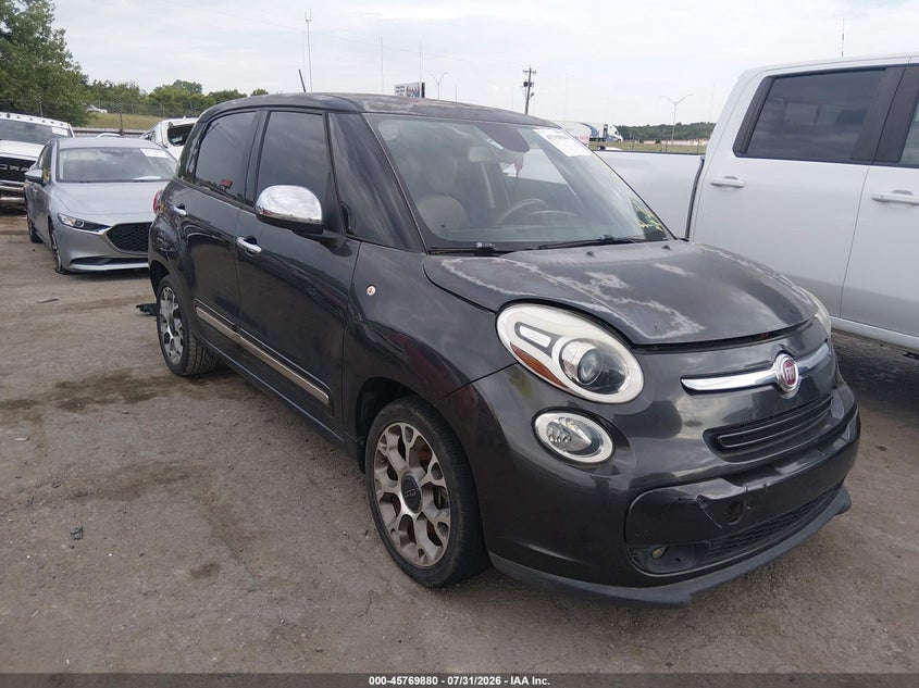 2014 Fiat 500l VIN ZFBCFACH1EZ019794 IAAI salvage auction — NORMAL WEAR, Salvage Title, sold $250 on 2026-08-05 (photo 1)