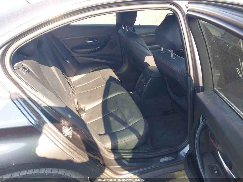 2013 BMW 3er VIN WBA3F9C57DF483820 IAAI salvage auction — NORMAL WEAR, Clear (Georgia), sold $1,300 on 2026-08-18 (photo 8)