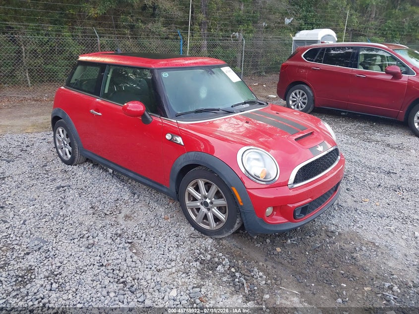 2013 Mini Hard top VIN WMWSV3C51DT396170 IAAI salvage auction — NORMAL WEAR, Wait Title, sold $600 on 2026-08-15 (photo 1)