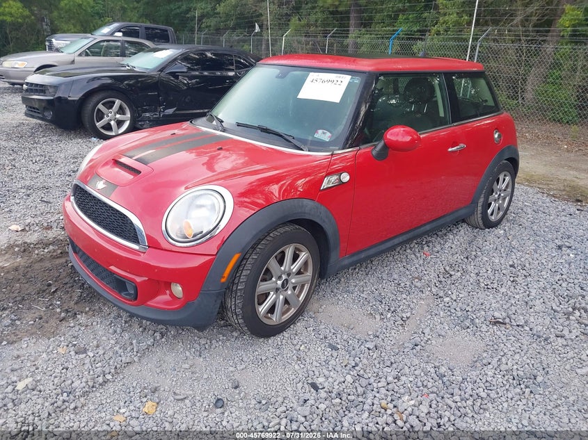 2013 Mini Hard top VIN WMWSV3C51DT396170 IAAI salvage auction — NORMAL WEAR, Wait Title, sold $600 on 2026-08-15 (photo 2)