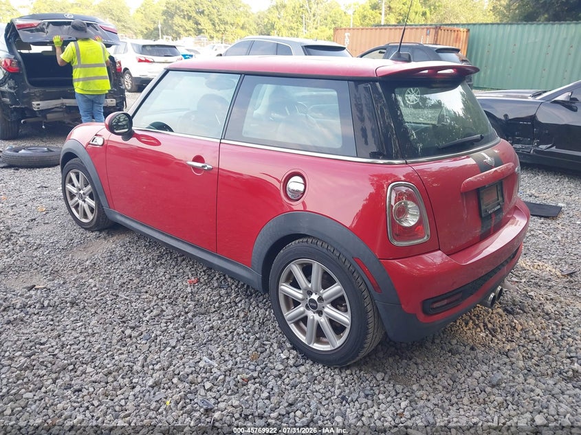 2013 Mini Hard top VIN WMWSV3C51DT396170 IAAI salvage auction — NORMAL WEAR, Wait Title, sold $600 on 2026-08-15 (photo 3)