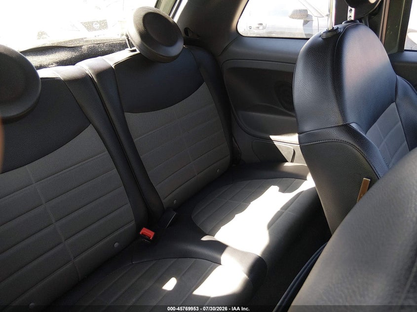 2013 Fiat 500 VIN 3C3CFFBR5DT663426 IAAI salvage auction — RIGHT FRONT, Salvage Title, sold $475 on 2026-08-13 (photo 8)