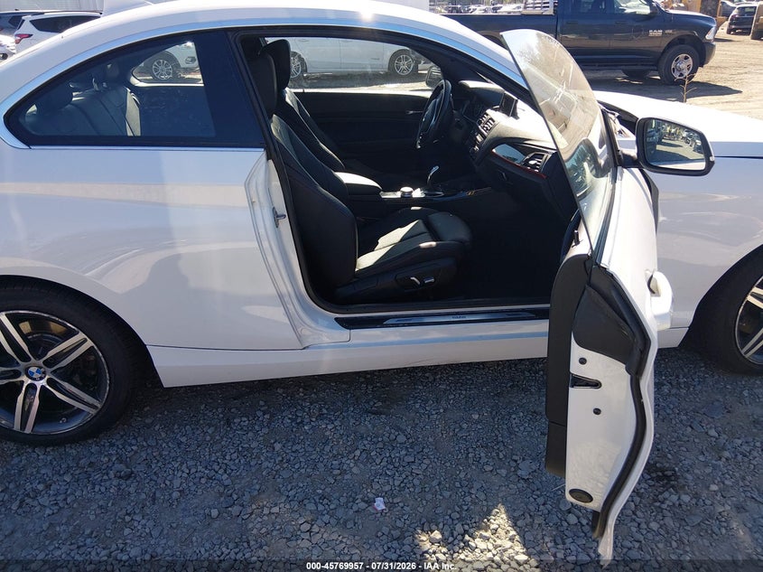 2017 BMW 2er VIN WBA2H9C35HV642222 IAAI salvage auction — FRONT END, Wait Title, sold $4,650 on 2026-08-14 (photo 5)