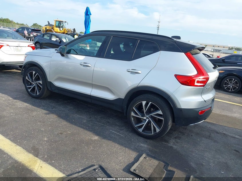 2019 Volvo Xc40 VIN YV4162UMXK2086627 IAAI salvage auction — FRONT END, Wait Title, sold $9,200 on 2026-09-05 (photo 3)