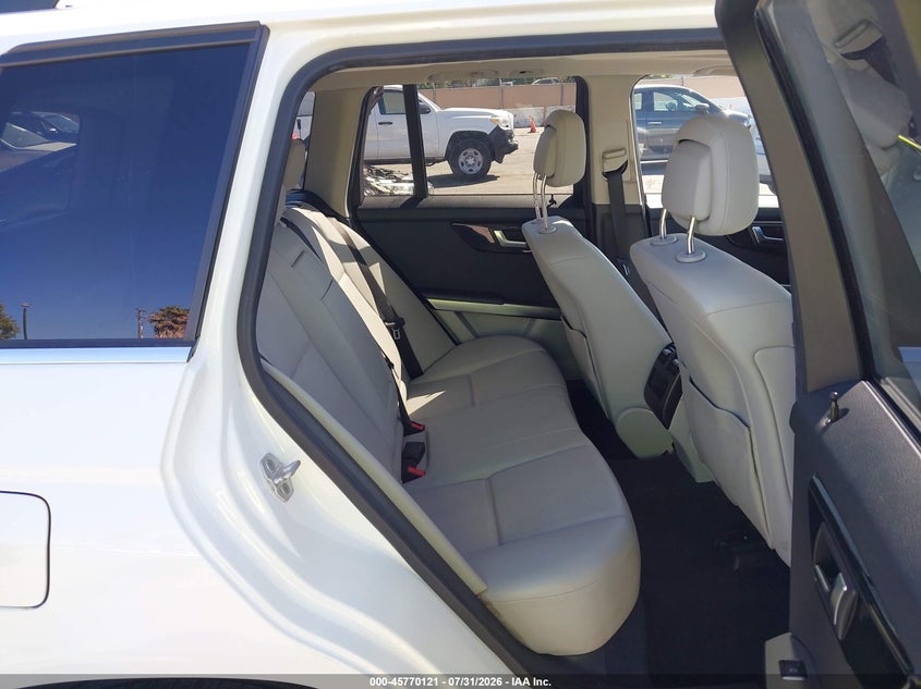 2014 Mercedes-benz VIN WDCGG0EB9EG269997 IAAI salvage auction — FRONT END, Salvage Title, sold $3,500 on 2026-08-14 (photo 8)