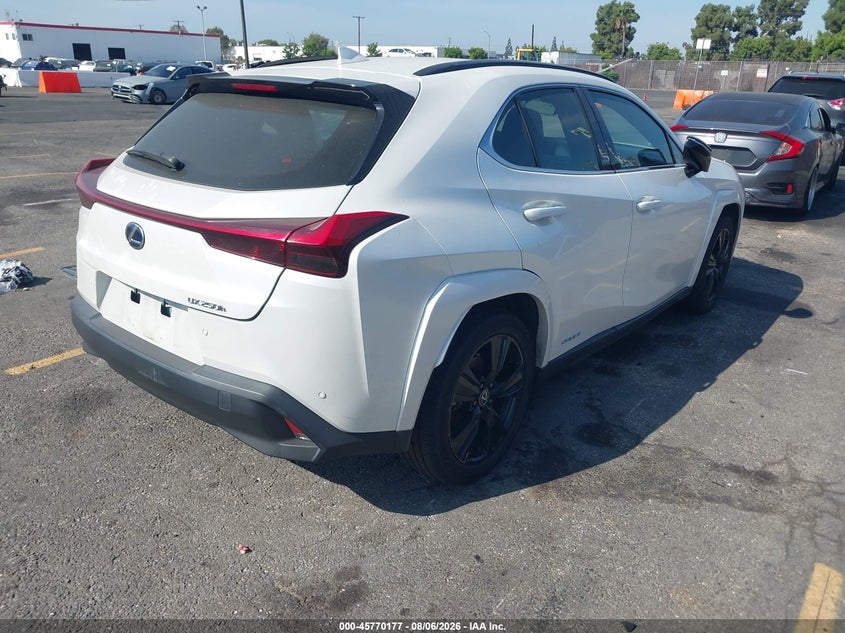 2021 Lexus Ux VIN JTHP9JBH7M2047418 IAAI salvage auction — LEFT SIDE, Salvage Title, sold $12,200 on 2026-08-24 (photo 4)