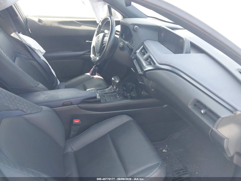 2021 Lexus Ux VIN JTHP9JBH7M2047418 IAAI salvage auction — LEFT SIDE, Salvage Title, sold $12,200 on 2026-08-24 (photo 5)