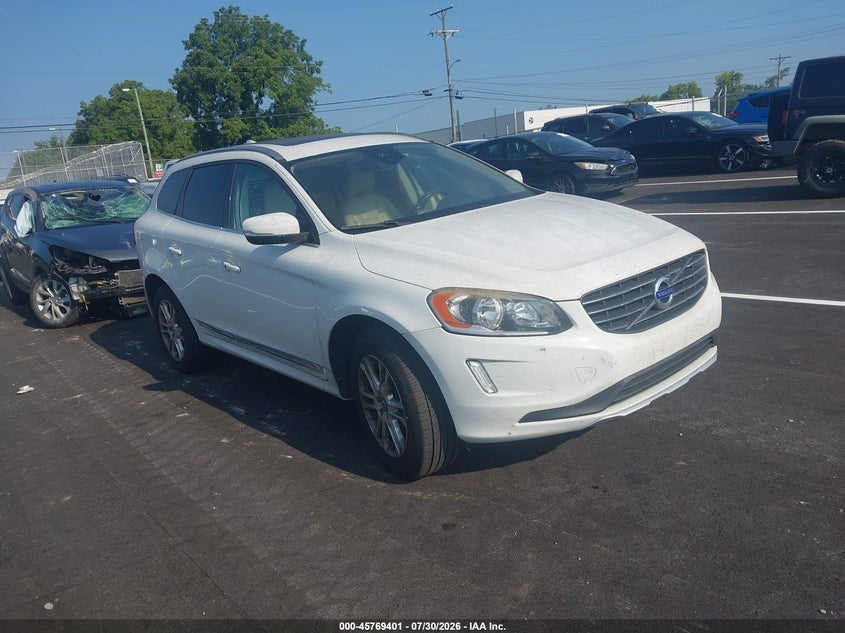 2015 Volvo Xc60 VIN YV4612RK0F2636466 IAAI salvage auction — NORMAL WEAR, Clear (Tennessee), sold $1,750 on 2026-08-08 (photo 1)
