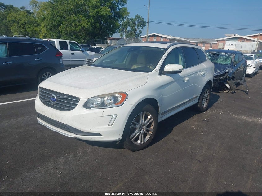 2015 Volvo Xc60 VIN YV4612RK0F2636466 IAAI salvage auction — NORMAL WEAR, Clear (Tennessee), sold $1,750 on 2026-08-08 (photo 2)