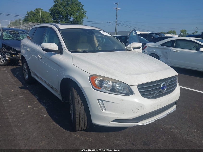 2015 Volvo Xc60 VIN YV4612RK0F2636466 IAAI salvage auction — NORMAL WEAR, Clear (Tennessee), sold $1,750 on 2026-08-08 (photo 6)