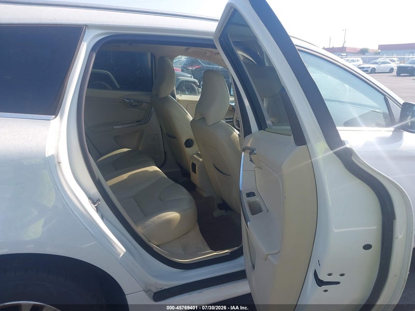 2015 Volvo Xc60 VIN YV4612RK0F2636466 IAAI salvage auction — NORMAL WEAR, Clear (Tennessee), sold $1,750 on 2026-08-08 (photo 8)