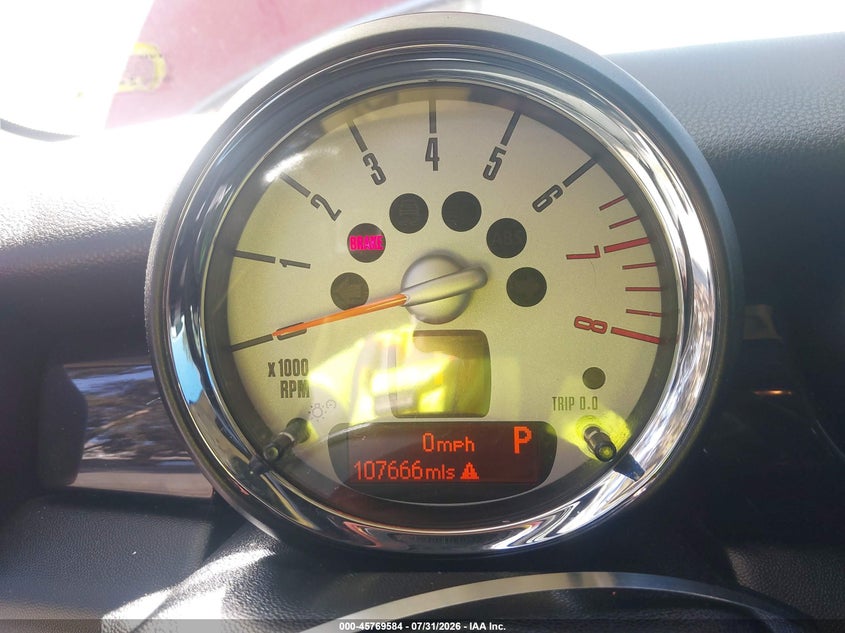 2011 Mini Cooper VIN WMWSV3C55BTY10774 IAAI salvage auction — NORMAL WEAR, Clear - Dealer Only (California), sold $575 on 2026-08-11 (photo 7)