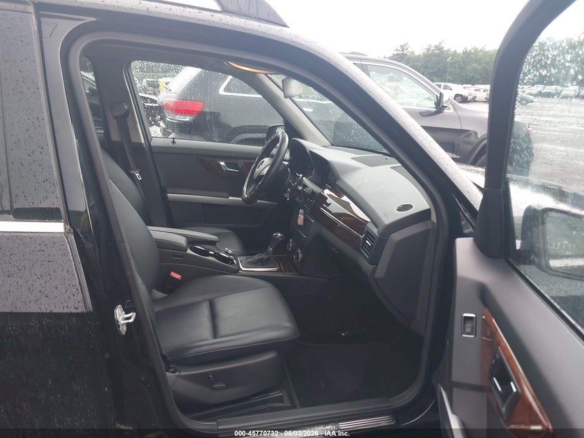 2011 Mercedes-benz Glk-class VIN WDCGG8HB7BF573504 IAAI salvage auction — NORMAL WEAR, Clear (Massachusetts), sold $2,800 on 2026-08-14 (photo 5)
