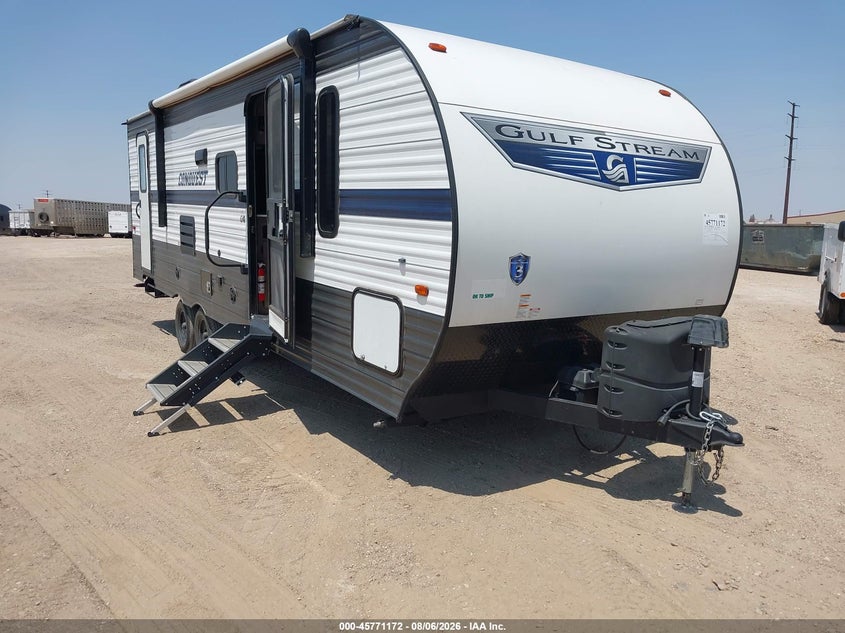 2022 Gulfstream Conquest VIN 1NL1G3028N1155085 IAAI salvage auction — HAIL, Original (Texas), sold $8,300 on 2026-09-14 (photo 1)