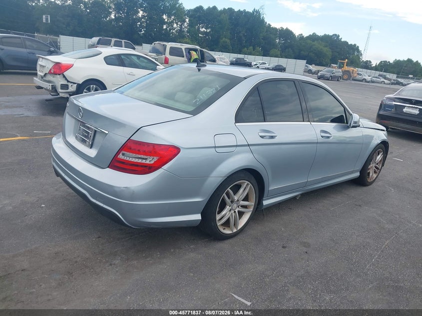 2014 Mercedes-benz C-klasse VIN WDDGF4HB1EG211321 IAAI salvage auction — NORMAL WEAR, Repossession Paperwork (Georgia), sold $250 on 2026-08-12 (photo 4)