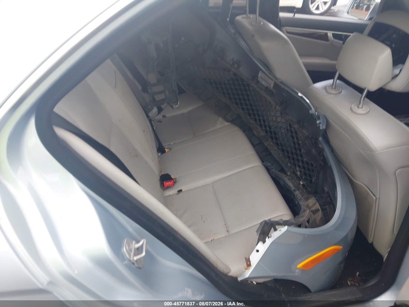 2014 Mercedes-benz C-klasse VIN WDDGF4HB1EG211321 IAAI salvage auction — NORMAL WEAR, Repossession Paperwork (Georgia), sold $250 on 2026-08-12 (photo 8)