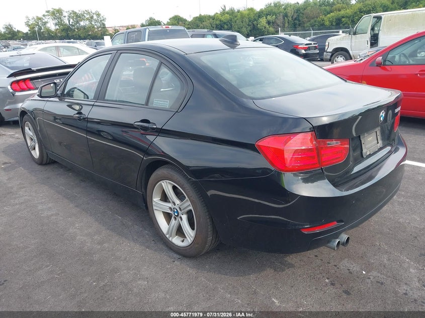 2014 BMW 3er VIN WBA3C1C54EK109992 IAAI salvage auction — NORMAL WEAR, Clear (Tennessee), sold $1,450 on 2026-08-20 (photo 3)