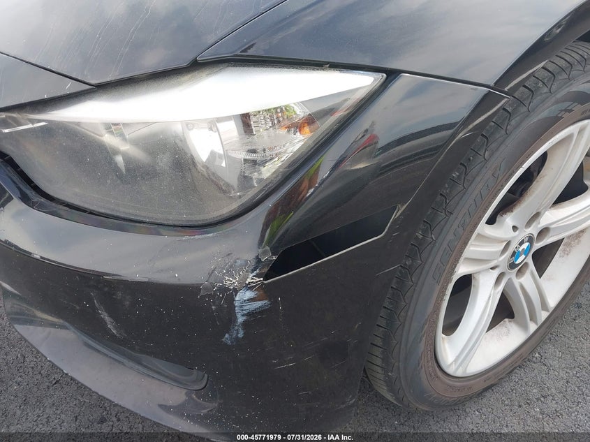 2014 BMW 3er VIN WBA3C1C54EK109992 IAAI salvage auction — NORMAL WEAR, Clear (Tennessee), sold $1,450 on 2026-08-20 (photo 6)