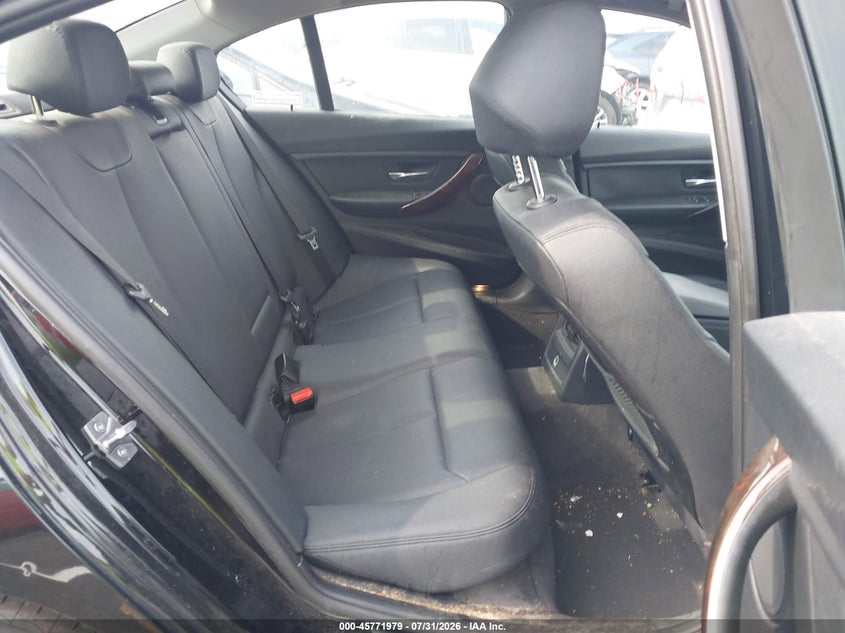 2014 BMW 3er VIN WBA3C1C54EK109992 IAAI salvage auction — NORMAL WEAR, Clear (Tennessee), sold $1,450 on 2026-08-20 (photo 8)