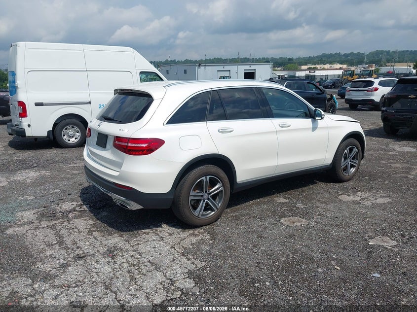 2016 Mercedes-benz Glc VIN WDC0G4KB2GF074734 IAAI salvage auction — FRONT END, Salvage (Pennsylvania), sold $8,300 on 2026-08-21 (photo 4)