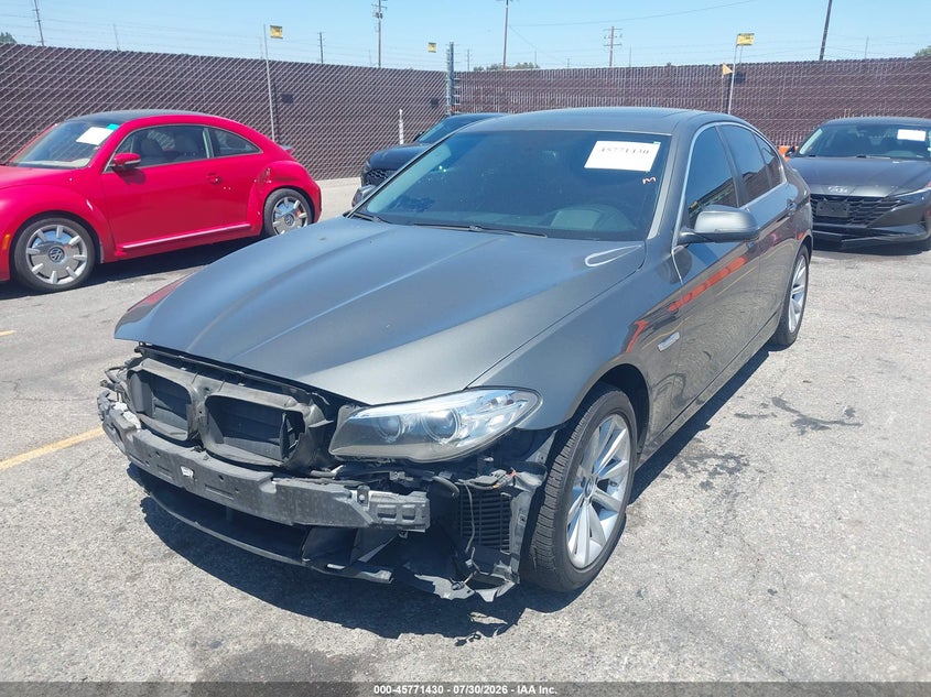 2015 BMW 5er VIN WBA5B1C56FD922526 IAAI salvage auction — FRONT END, Salvage Title, sold $1,850 on 2026-08-17 (photo 2)