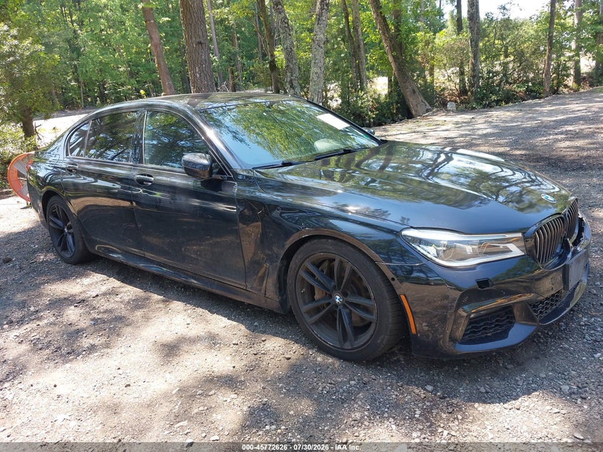 2018 BMW 7er VIN WBA7F2C58JG423866 IAAI salvage auction — LEFT FRONT, Clear (Virginia), sold $4,300 on 2026-08-04 (photo 1)