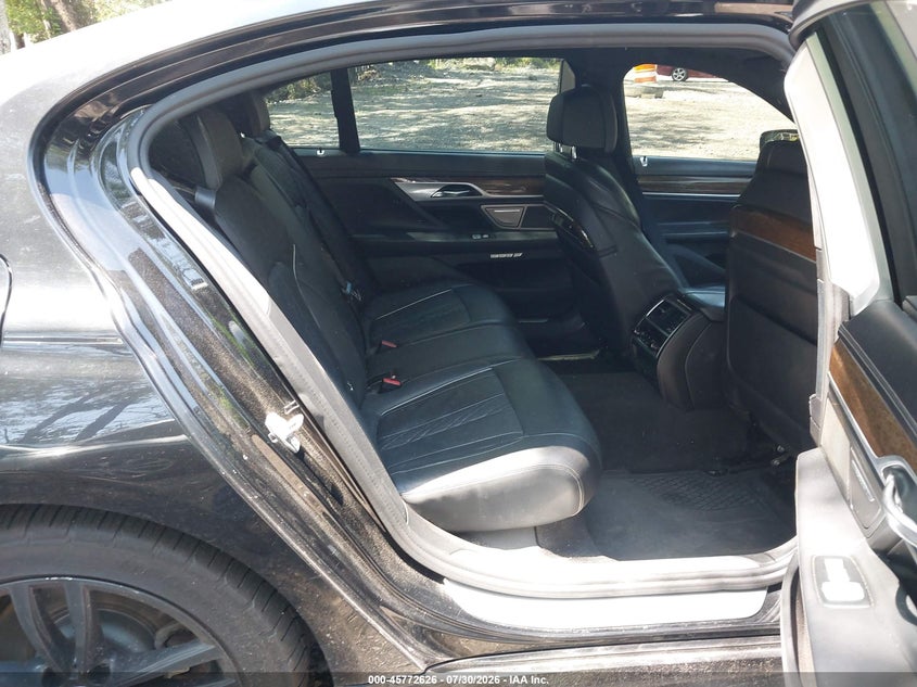 2018 BMW 7er VIN WBA7F2C58JG423866 IAAI salvage auction — LEFT FRONT, Clear (Virginia), sold $4,300 on 2026-08-04 (photo 8)