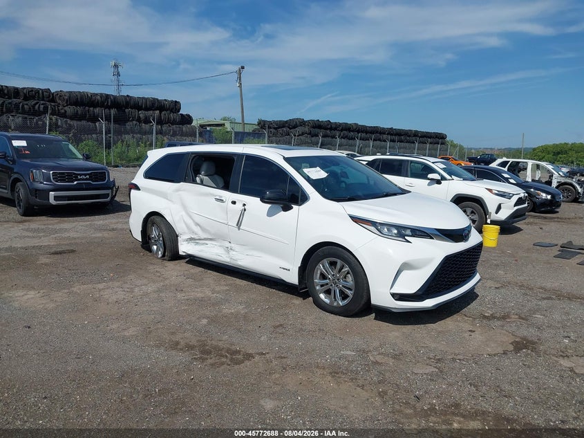 2021 Toyota Sienna VIN 5TDXSKFC6MS013232 — IAAI salvage auction photo