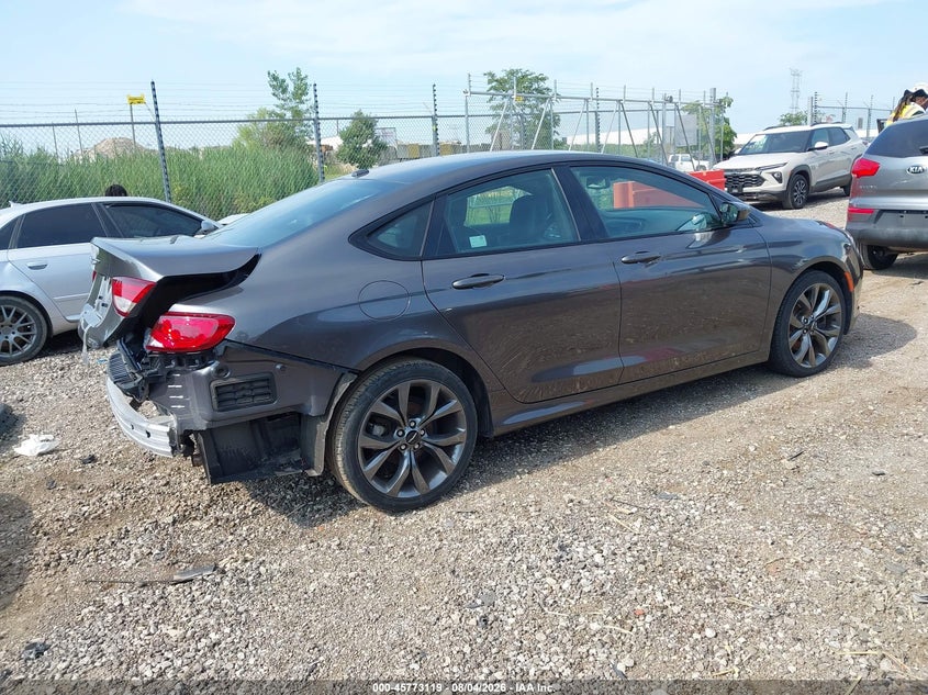 2015 Chrysler 200 VIN 1C3CCCBB6FN614328 IAAI salvage auction — REAR END, Salvage Title, sold $625 on 2026-08-30 (photo 4)