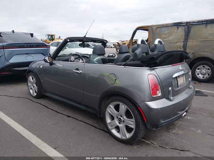 2007 Mini Cooper VIN WMWRH33537TJ44561 IAAI salvage auction — NORMAL WEAR, Clear (North Carolina), sold $400 on 2026-08-12 (photo 3)