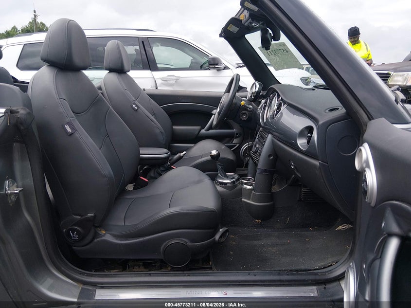 2007 Mini Cooper VIN WMWRH33537TJ44561 IAAI salvage auction — NORMAL WEAR, Clear (North Carolina), sold $400 on 2026-08-12 (photo 5)