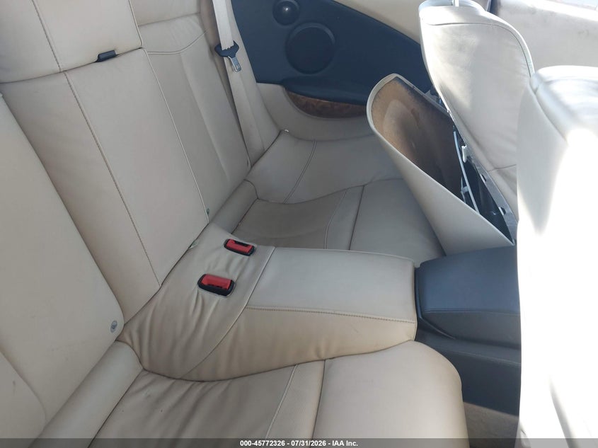 2007 BMW 6 series VIN WBAEH13587CR52732 IAAI salvage auction — NORMAL WEAR, Clear (New York), sold $450 on 2026-08-04 (photo 8)