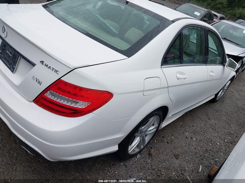 2014 Mercedes-benz C-klasse VIN WDDGF8AB7EG247421 IAAI salvage auction — FRONT END, Salvage Title, sold $2,450 on 2026-08-13 (photo 4)