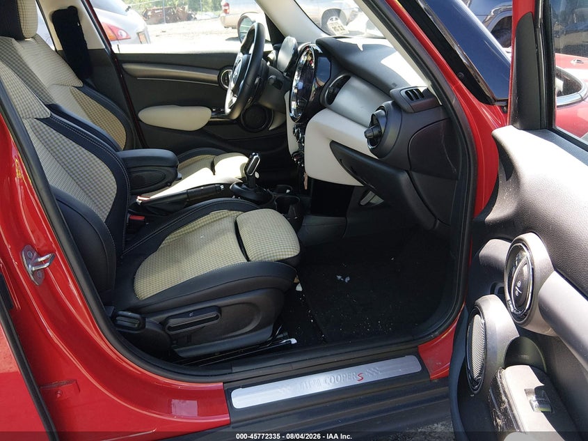 2022 Mini Hard top VIN WMW53DK05N2R65074 IAAI salvage auction — WATER/FLOOD, Salvage Title, sold $5,500 on 2026-08-15 (photo 5)